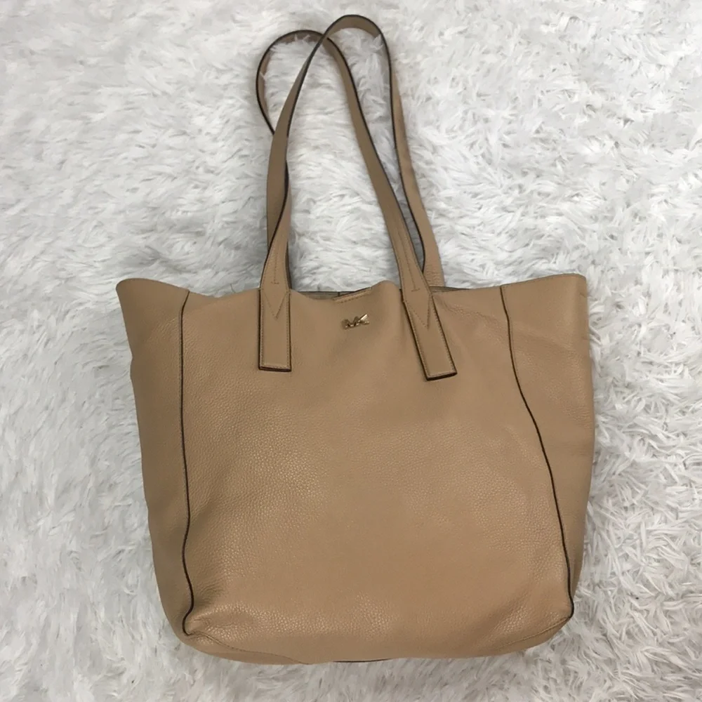 Michael Kors Junie Leather Tote